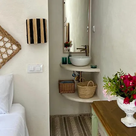 Escapada Romantica, Γιαβέα